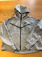 Nike Sweatshirt Jacke Hoodie Zipper Nordrhein-Westfalen - Vettweiß Vorschau