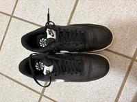 Nike Sportschuhe Schwarz weiß Nordrhein-Westfalen - Bestwig Vorschau