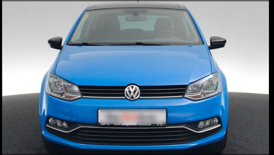 VW Polo mit neuem Panoramadach (Sondermodell) in Geldern
