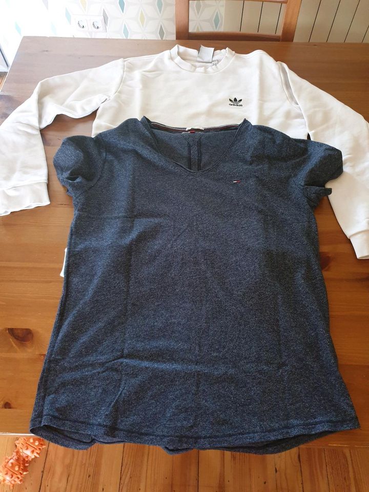 Markenpaket ,Lacoste, Hilfiger ,Adidas etc. in Schiffweiler