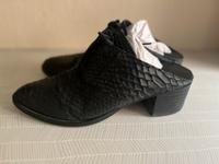 Selten! Leder Premium H&M Mules Pantoletten schwarz Gr. 41 Pankow - Prenzlauer Berg Vorschau