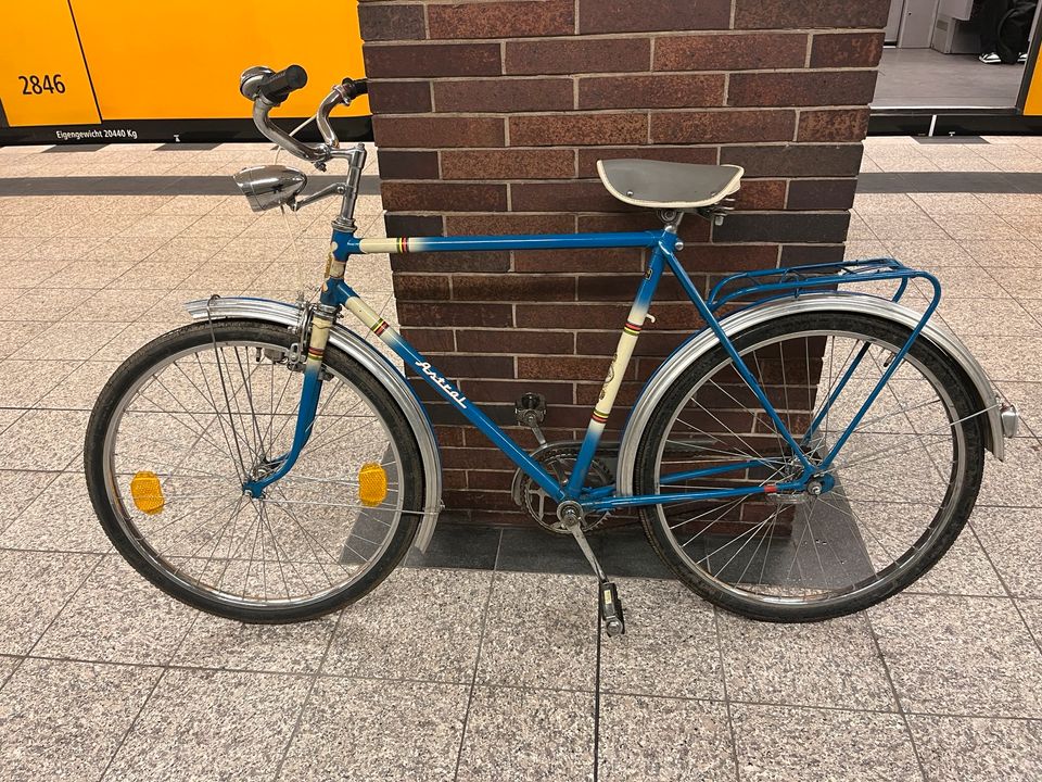 Fahrrad Victoria Astral v96b Retro DDR Sammlerstück Vintage in Berlin