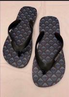 EmporioArmani Zehensandalen mit Monogramsohle in Schwarz Original Friedrichshain-Kreuzberg - Kreuzberg Vorschau