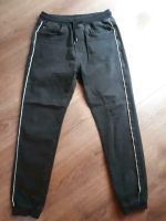 Jeans schwarz mit Streifen und Gummibund Gr.S H&M Bayern - Friedberg Vorschau