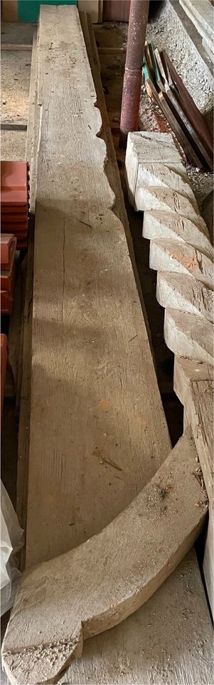 Holzlatten, alt, aus einem alten Fachwerkhaus, ca. 450 x 32 cm in Zwiefalten