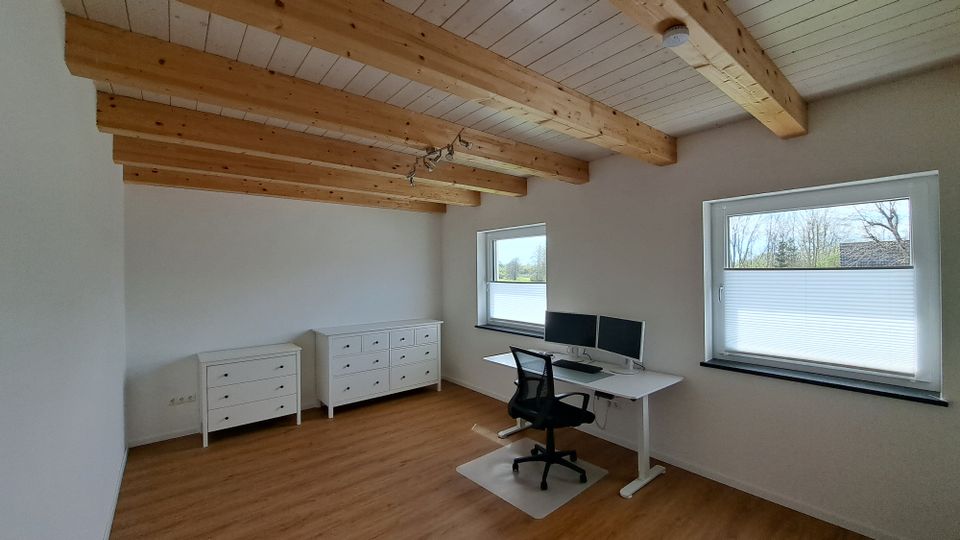 Moderner Neubau: Einfamilienhaus mit EBK in Moosinning in Moosinning