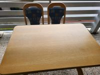 Massiver Esstisch mit  2 Stühlen zu verkaufen Bayern - Dombühl Vorschau