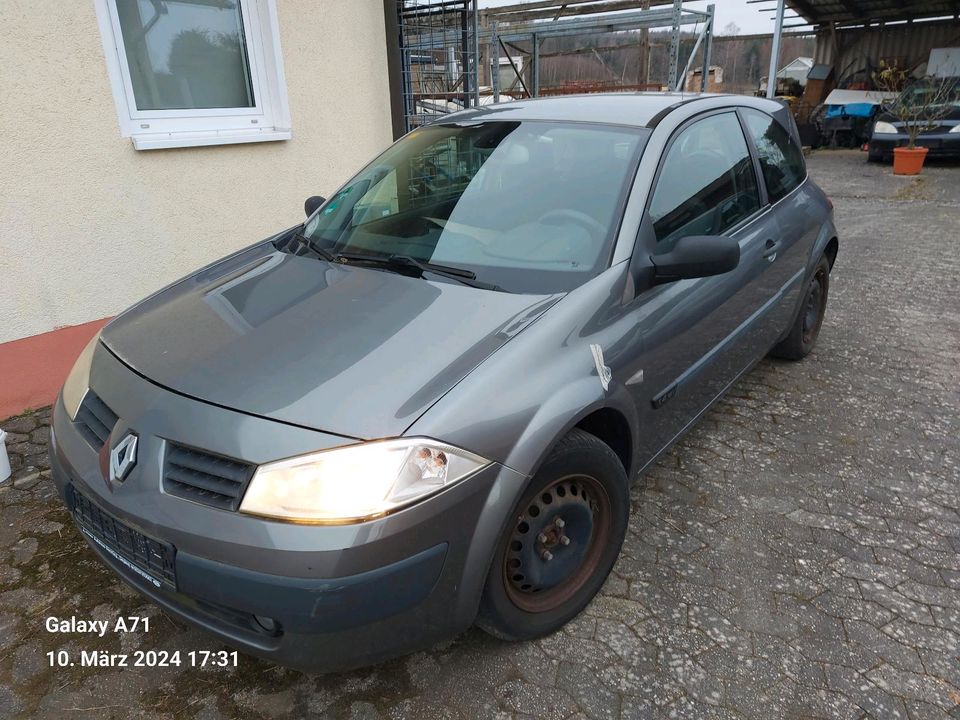 RENAULT MEGANE  - FÜR ERSATZTEILE in Elz