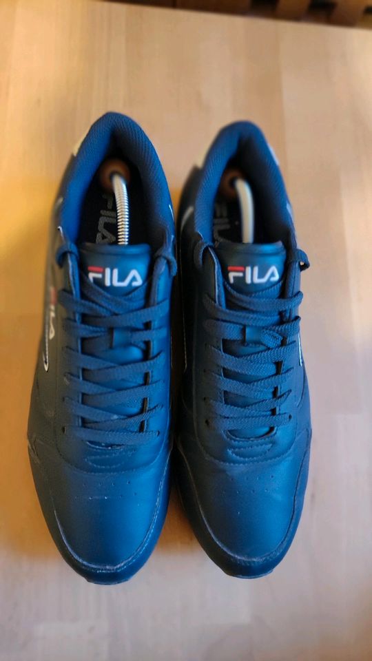 ✨FILA Sneakers ✌️2 Paar Schuhe - Gr.45 in Hanau