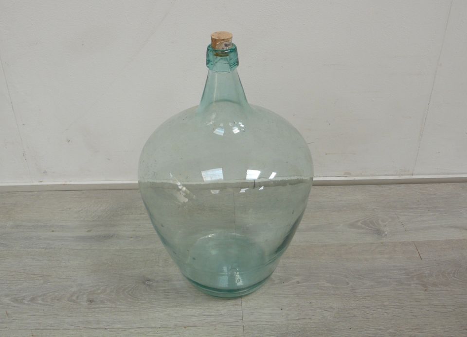 Bauchflasche alte Große Glasflasche  ca 15-20 Liter in Sinzig