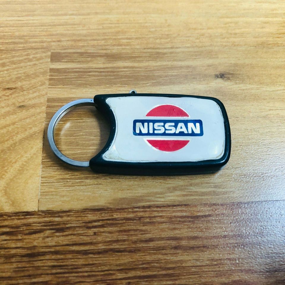 Nissan Schlüsselanhänger 50 mm in Kassel