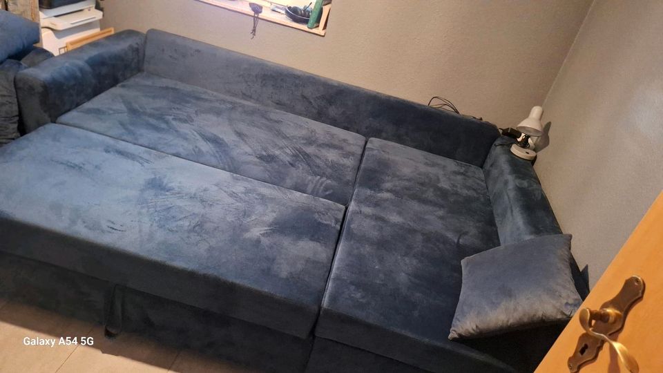 Sofa mit schlaf funktion in Lindlar