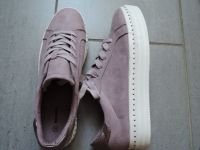 NEU Sneaker Turnschuhe Stoff lilac helllila 42 Nordrhein-Westfalen - Rommerskirchen Vorschau