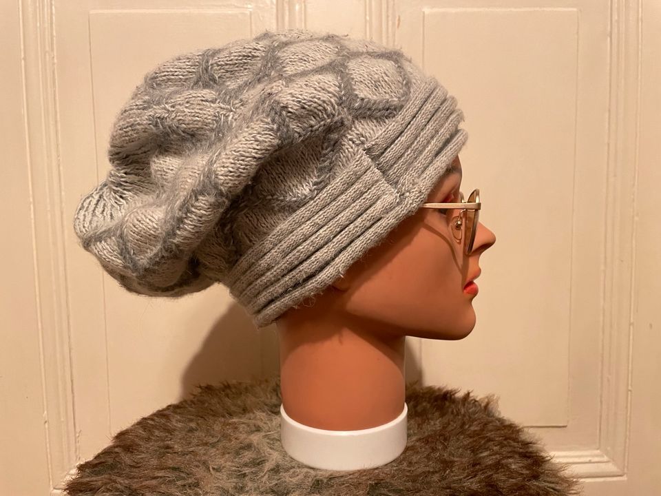 Angora Mütze / Beanie - One Size in Friedrichshain-Kreuzberg -  Friedrichshain | eBay Kleinanzeigen ist jetzt Kleinanzeigen