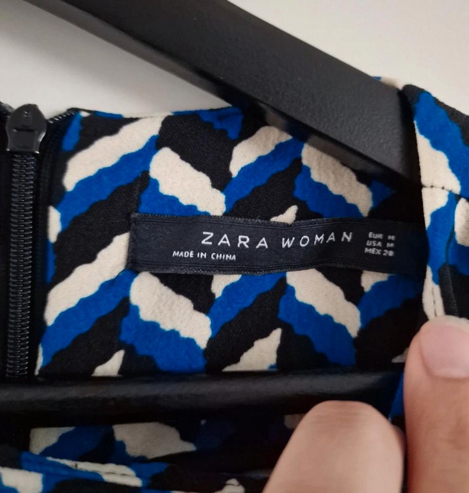 Zara Kleid Größe M in Hückelhoven