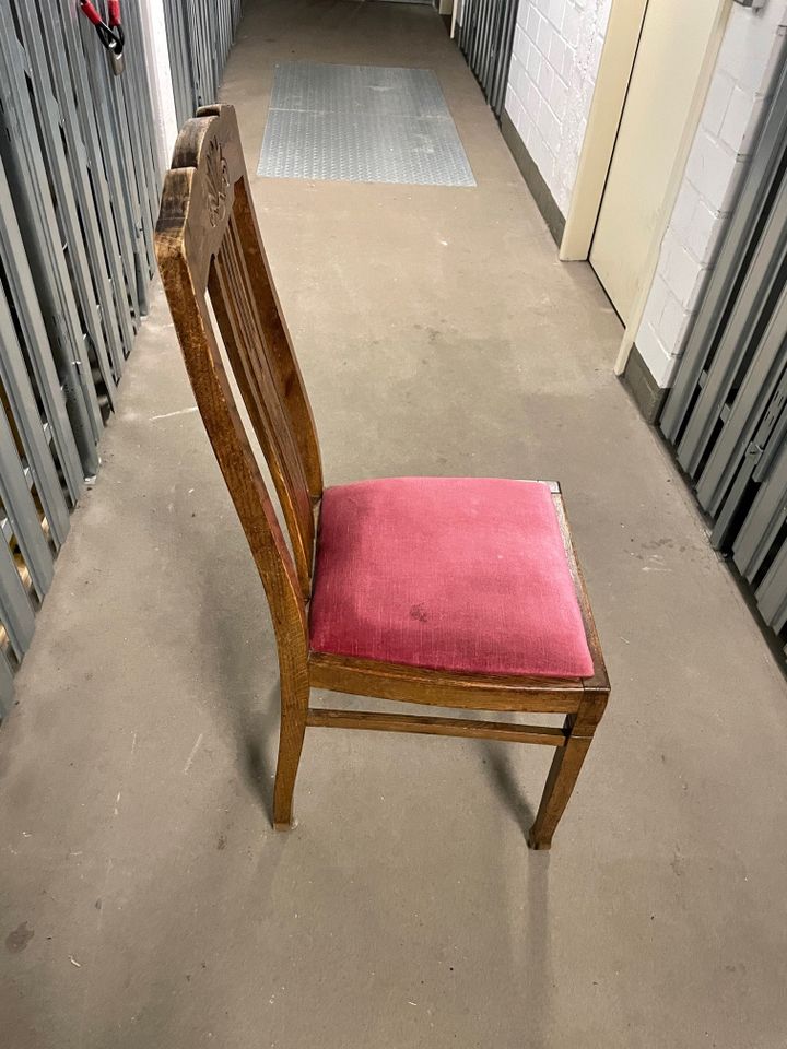 2 Vintage Stühle in Düsseldorf