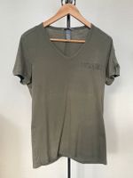 T-Shirt, Herren, V-Ausschnitt, grün / khaki,  Größe S Niedersachsen - Lathen Vorschau