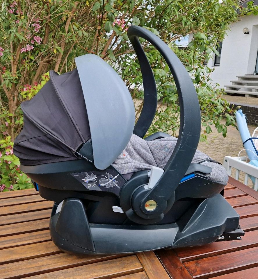 Babyschale mit Isofix Station in Harsum