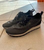 Nike Turnschuhe 40 Silber grau 1x getragen Niedersachsen - Langenhagen Vorschau