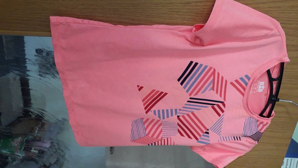 Mädchen T-Shirt BOB Sports Gr. 128 - schöne erfrischende Farben in Langquaid
