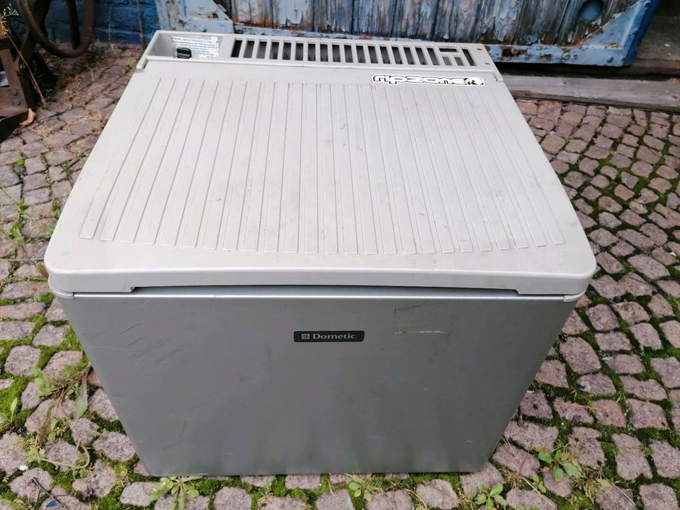 Dometic CombiCool RC 1200 EGP - lautlose, elektrische Absorber-Kü