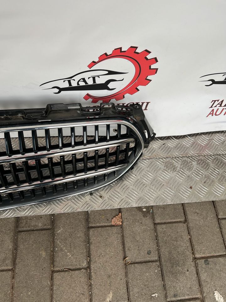 Mercedes E-Klasse W213 Kühlergrill Grill A2138883900 in Herne