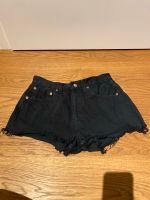 LEVI‘S Hotpants Shorts schwarz 501 W31 L32 Hamburg-Mitte - HafenCity Vorschau