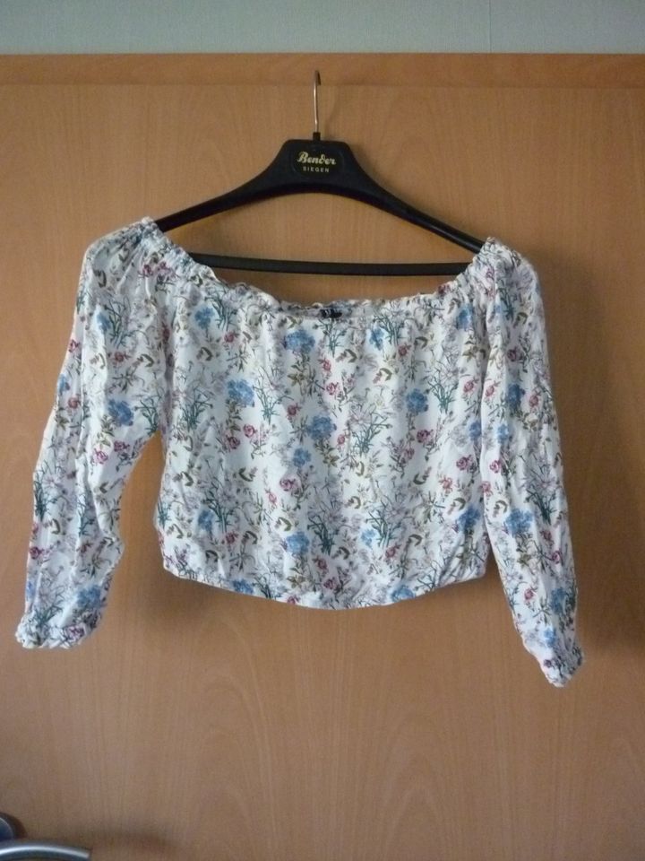 Crop-Shirt, Cropped-Bluse - Langarm / H&M Divided in Burbach