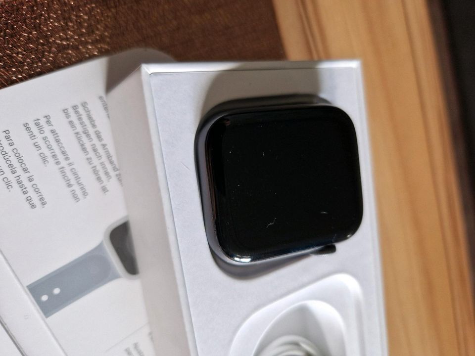 Apple watch Serie 5 44mm in Petershagen