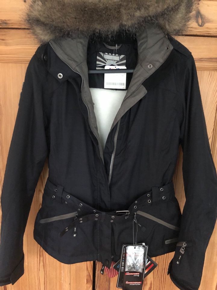 NEU Killtec Da.Skijacke Winterjacke schwarz grau L 40 Gürtel Fell in Königswinter