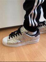 Adidas Sneaker Superstar metallic Silber 44 2/3 Häfen - Bremerhaven Vorschau