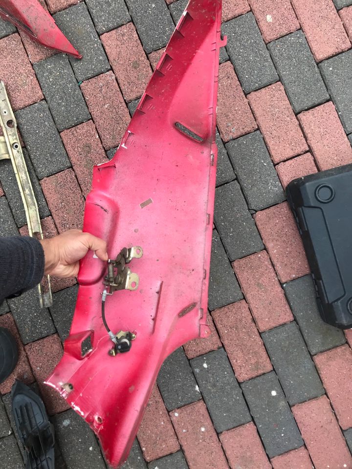 Honda bali seiten verkleidung rot hinten in Werdohl