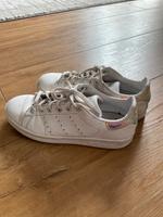 Adidas Schuhe weiß Gr. 35 Brandenburg - Potsdam Vorschau