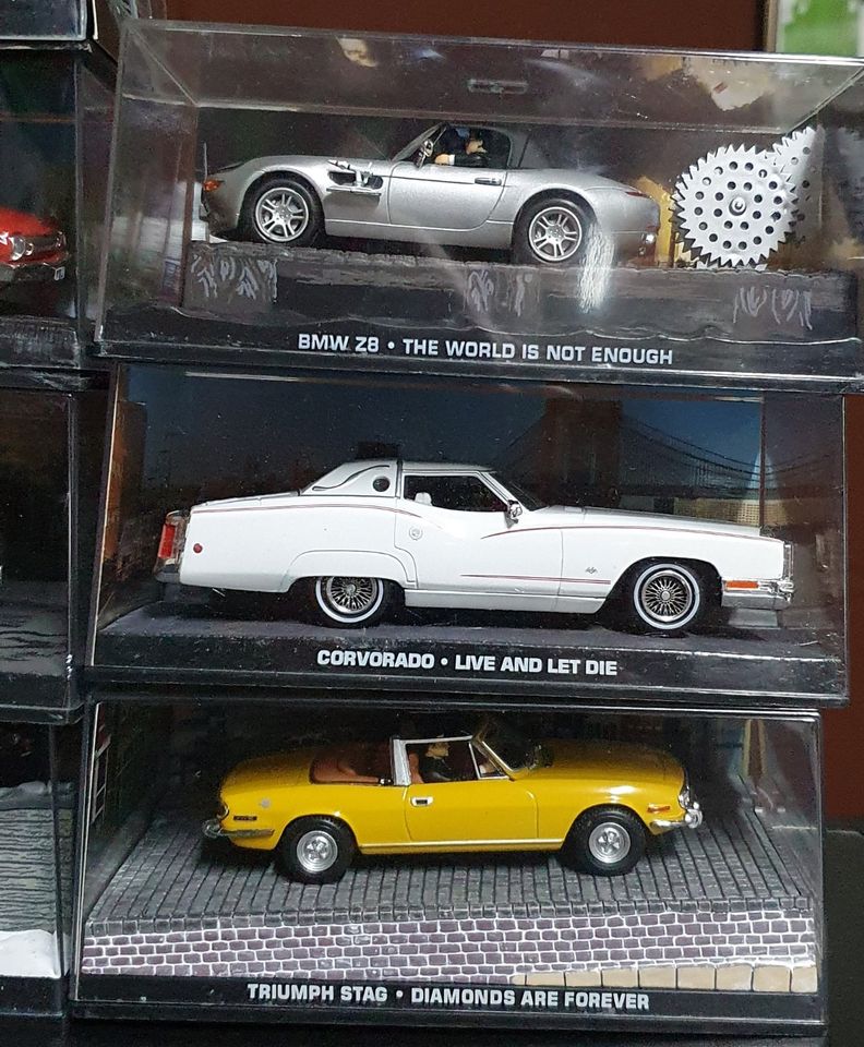 James Bond Modellauto Collection Konvolut in Viersen