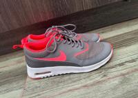 Schuhe von Nike Größe 38.5 Niedersachsen - Neuenhaus Vorschau