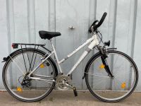 Schickes Aluminium MC KENZIE 28 Zoll Damen Fahrrad. Sachsen-Anhalt - Lutherstadt Wittenberg Vorschau