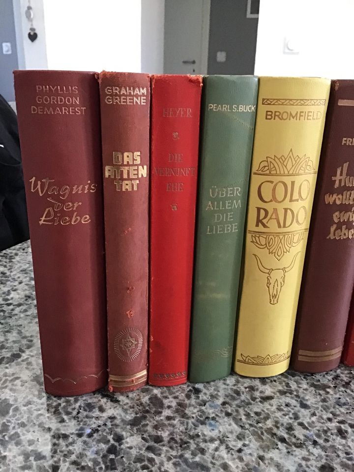 Antiquarische Bücher Alte Bücher Romane lesen in Wesel