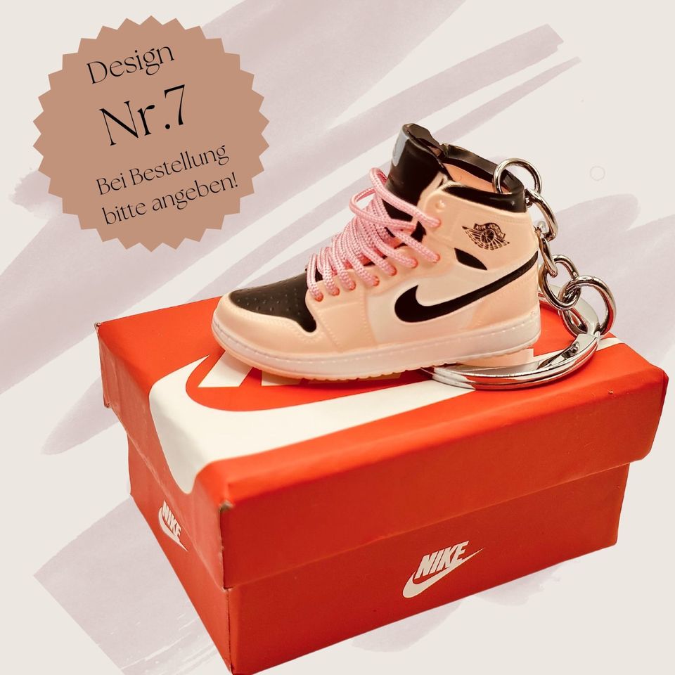Mini Nike Air Jordan Schlüsselanhänger 3D Sneaker Key Holder in Straelen