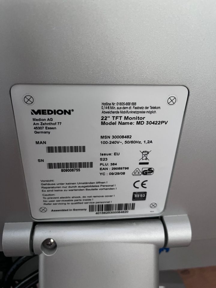 MEDION TFT Monitor MD 30422 PV in Hamburg