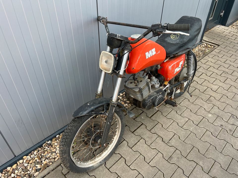 MZ ETZ150 ETZ 150 1988 Motorrad DDR 250 M115 in Osterweddingen