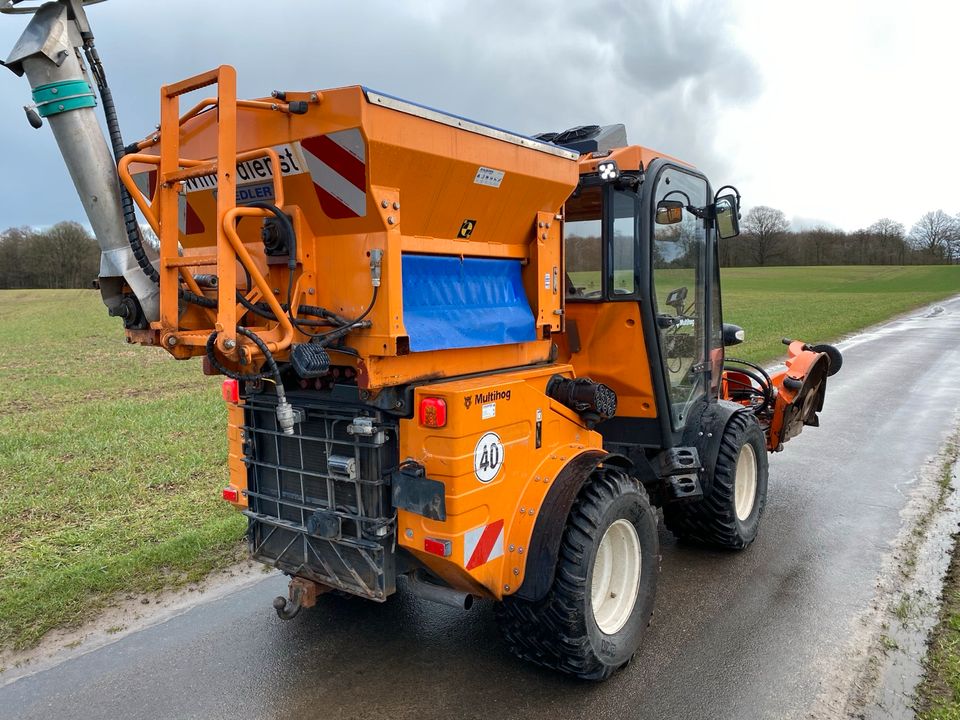 Multihog MH 90 Traktor Knicklenker Mähwerk Streuer Holder Hansa in Bad Oldesloe