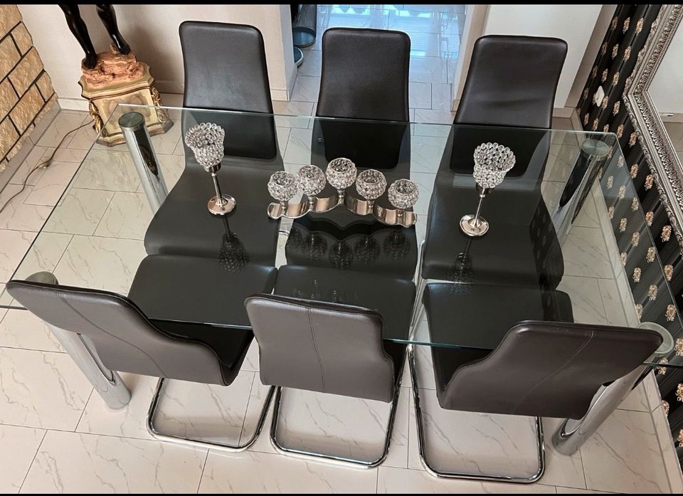 Esstisch mit 6 Lederstühle Stühle in Mainz