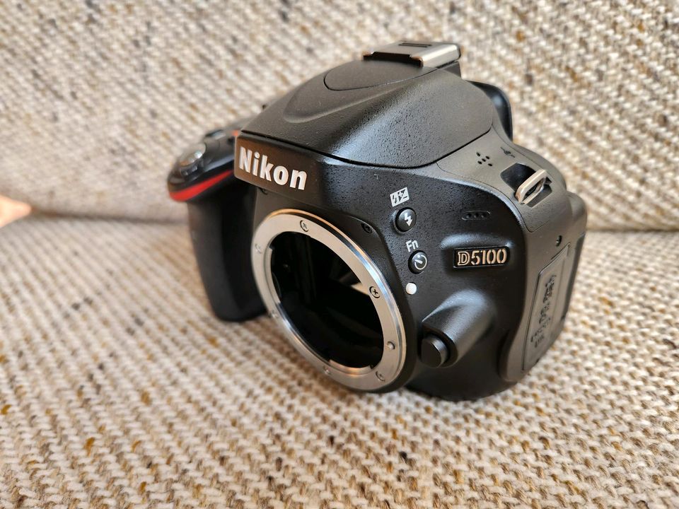 Nikon D5100 Spiegelreflexkamera in Braunschweig