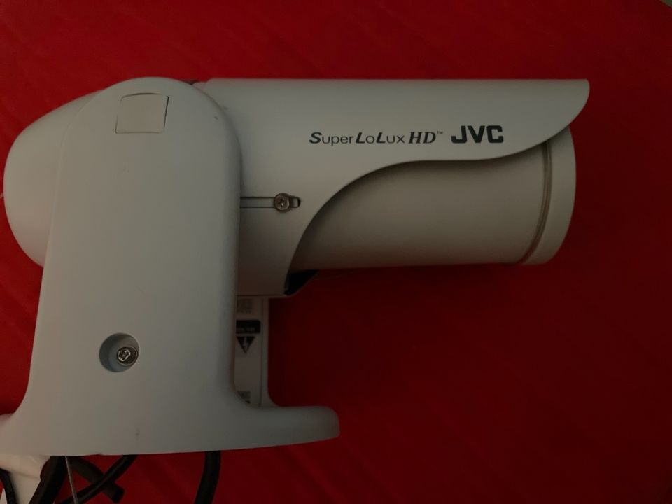 JVC Netzwerk IP Kamera 3 Stück VN-H157WPU Überwachung in Florstadt