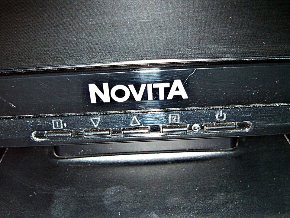 Monitor Novita 22 Zoll Mod. 2205WHC / Type L22BW in Lüdenscheid