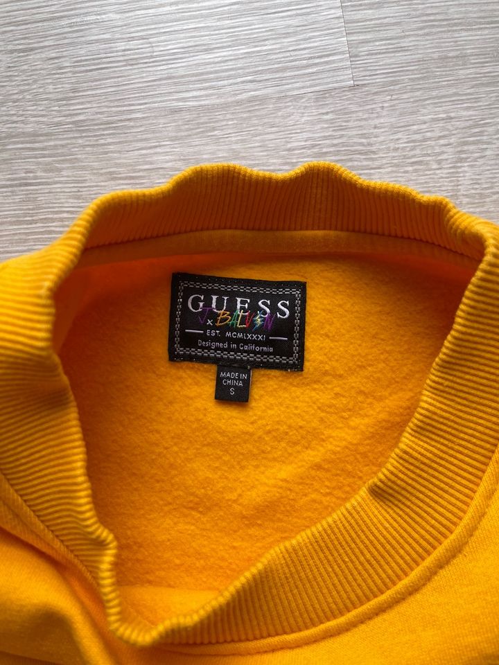 Guess x J Balvin Crew Neck in Aachen