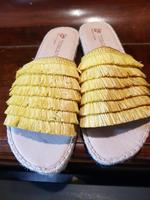 Sandalen Pantoletten 38 neu Bast gelb Hessen - Kelsterbach Vorschau