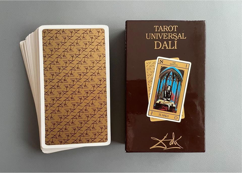 Tarot Universal DALI 1984 mit Goldschnitt, Rarität NEU in Stuttgart