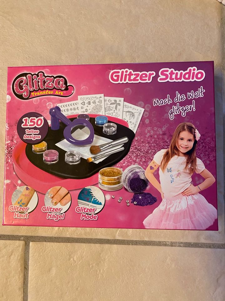 Süßes Glitzer Studio für Mädchen in Traunreut