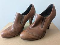 Budapester Pumps Stiefeletten braun Leder 5th Avenue Gr.40 München - Au-Haidhausen Vorschau